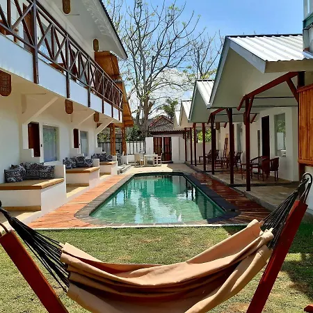 Katara Gili, Boutique Rooms And Bungalows